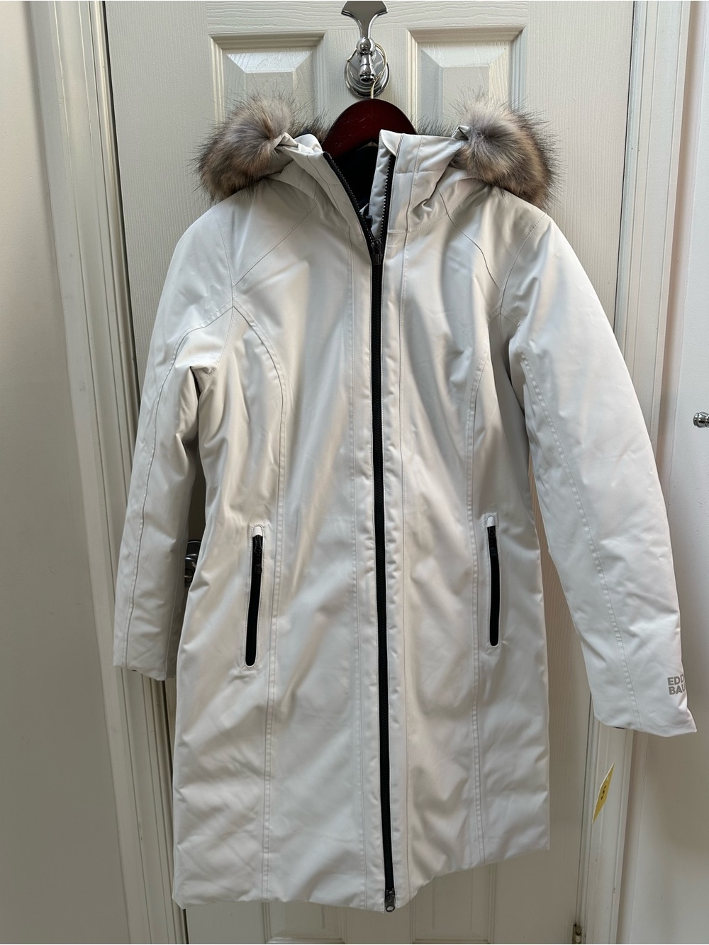 NWT Eddie Bauer Women's Cream Down Hooded Stadium Parka Size Small